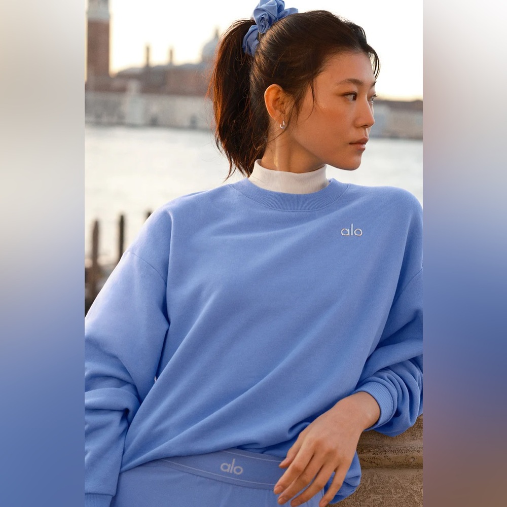 Accolade Crew Neck Pullover